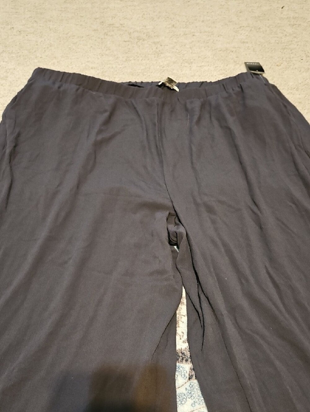 torrid Gray Lace-Trim Wide Crop Palazzo Pants - Picture 4 of 7